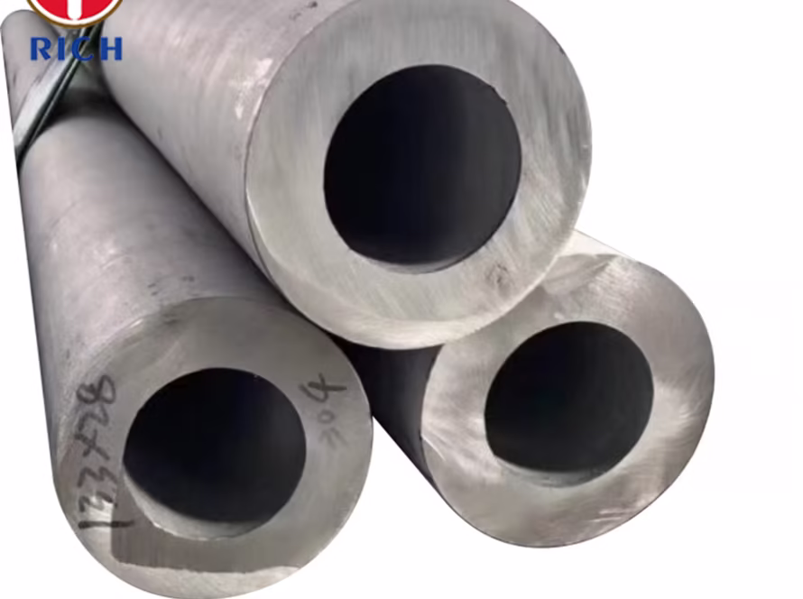 Ferritic Alloy-Steel Pipe ASTM A335
